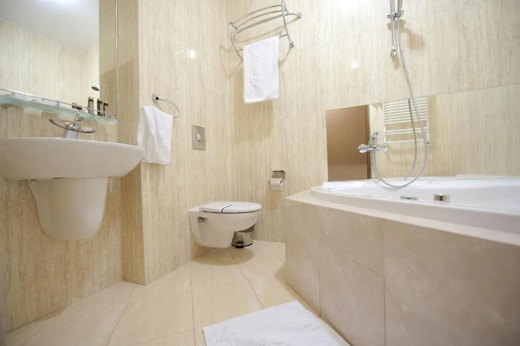 Deluxe Hotel Kupava Lemberg