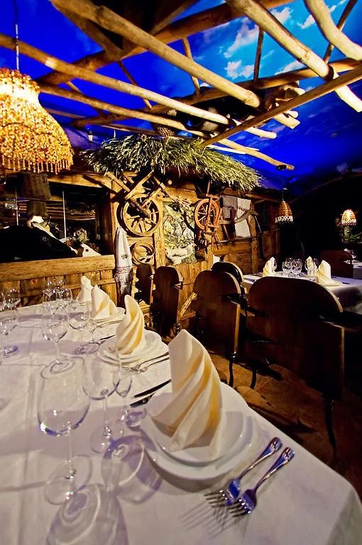 Deluxe Hotel Kupava Lviv