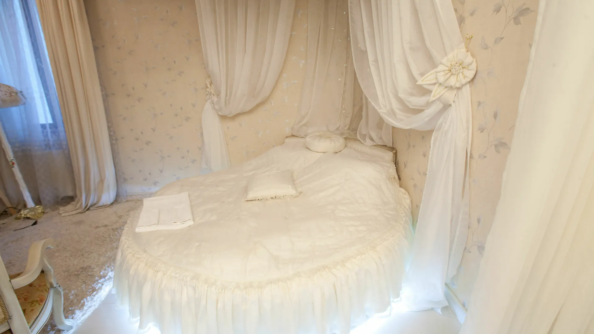 Deluxe Hotel Kupava Lviv